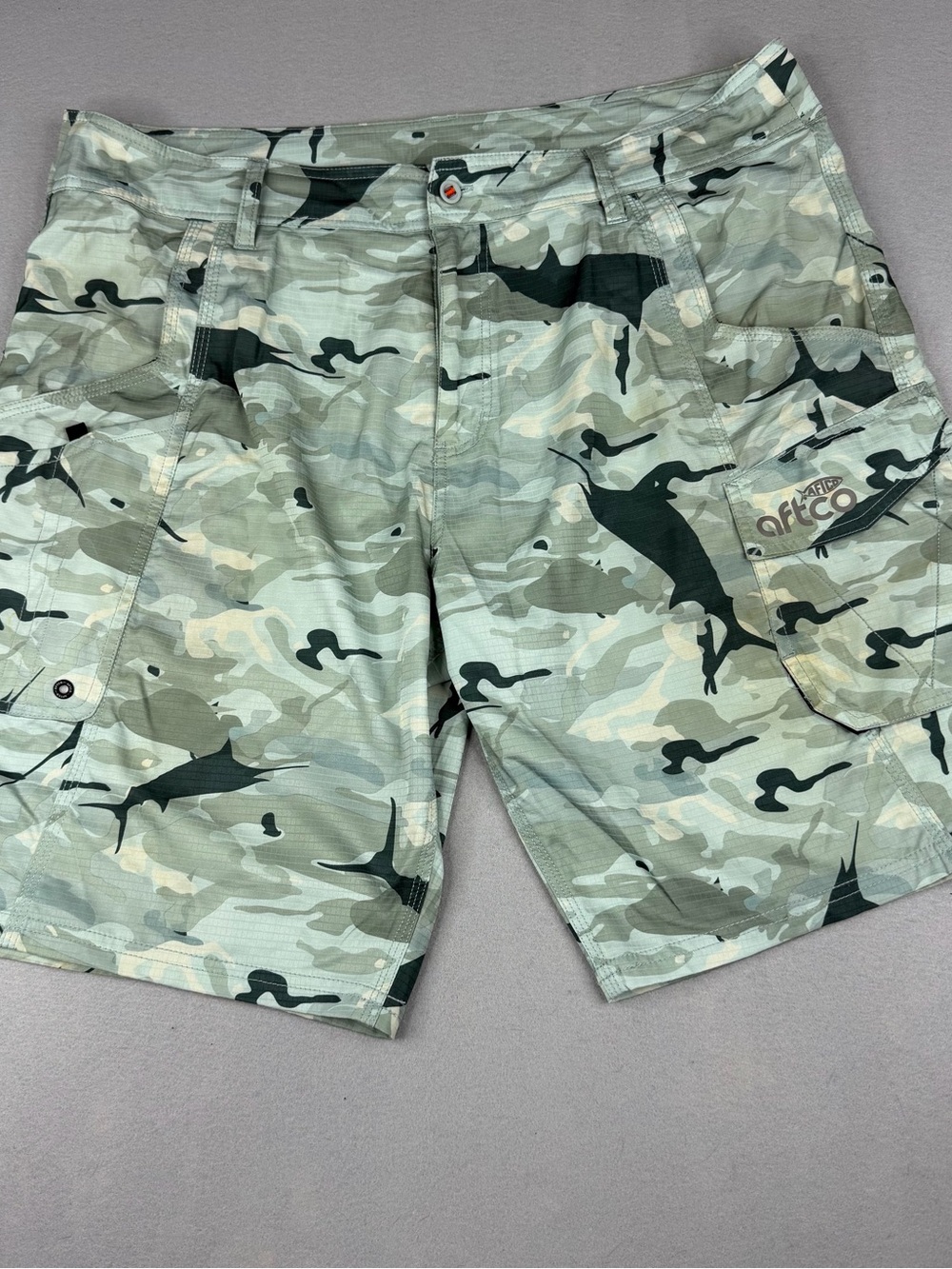 AFTCO Men's Camo Cargo Shorts - Green & Tan